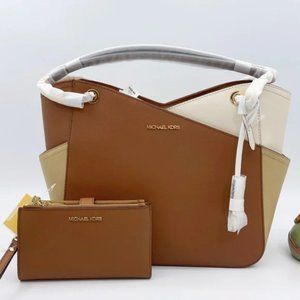 ✨NeW! Michael Kors Set